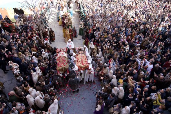 Diego e Isabel ya están juntos en la eternidad y su amor enaltece, un año más, el sentimiento de Teruel