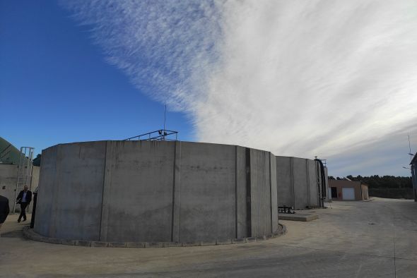 La gestión de RSU en la planta de biogás de Valderrobres, a expensas de unos equipos de control