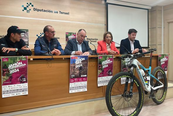 Roberto Bou y Miguel Indurain, en  la JamónBike 2024 de Calamocha