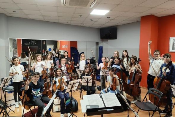 Exposiciones, música de cuerda y jazz en el Auditorio de la Escuela de Música de Teruel