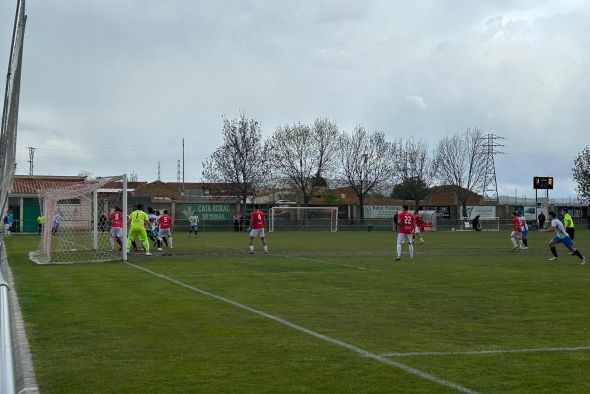 El Calamocha propina un severo castigo al Fuentes tras un gran recital, y mira hacia 'play-off' (3-0)