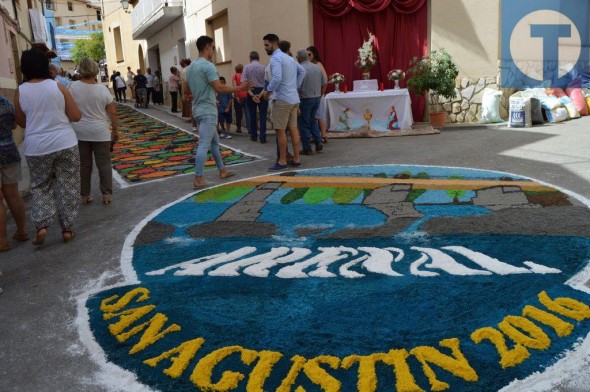 Aragón declara las alfombras de serrín de Aguaviva Fiesta de Interés Turístico