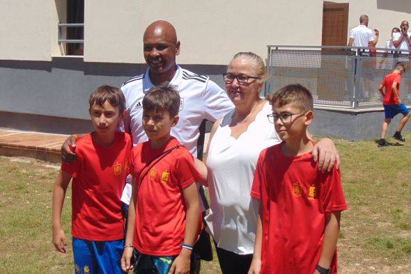 Marcos Senna, exfutbolista español campeón de la Eurocopa 2008: “Nuestro objetivo es inculcar  a los niños lo que es el deporte, que es fundamental en la vida”