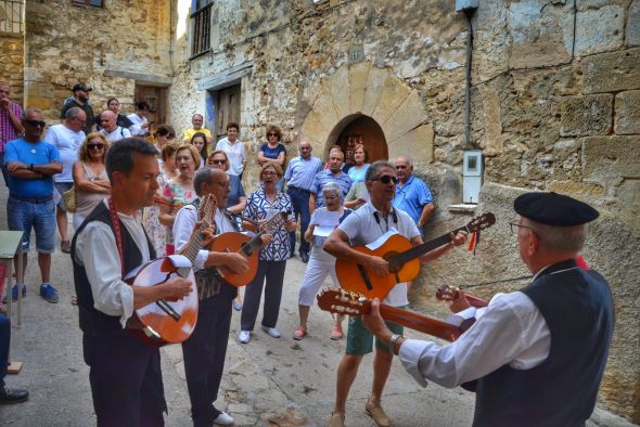 La XIV Feria Solidaria  de Antaño regresa a las calles de Puertomingalvo