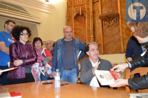 Julián Casanova presenta en Valdealgorfa ‘La venganza de los siervos’, una revisión histórica de las revoluciones rusas de 1917