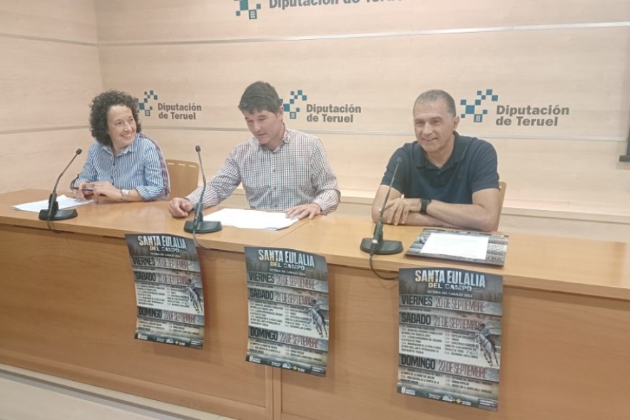 La séptima Feria del Caballo de Santa Eulalia reúne a ganaderos y aficionados en torno a la pasión ecuestre