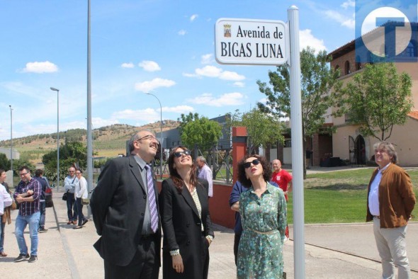 Teruel recuerda a Bigas Luna con estrella y calle en Calamocha