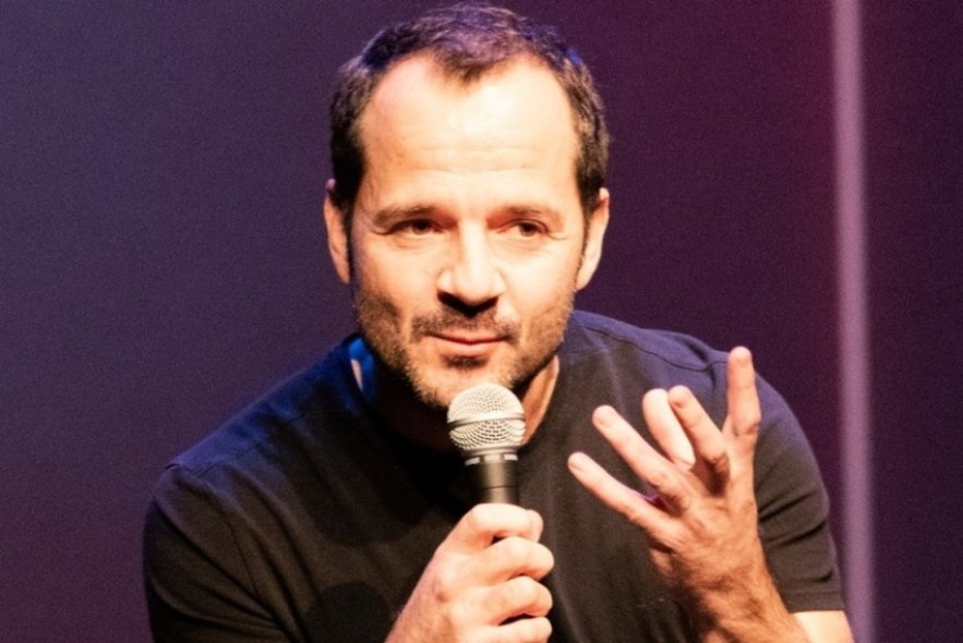 El actor Ángel Martín comparte su último trabajo, ‘Nuevo material’, en el Teatro Marín de Teruel