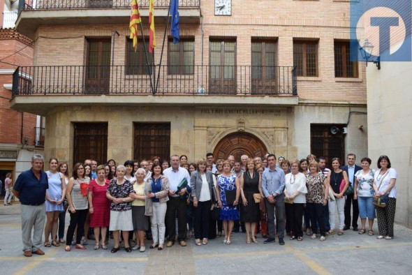 Alcorisa reconoce la trayectoria profesional de tres docentes del colegio público