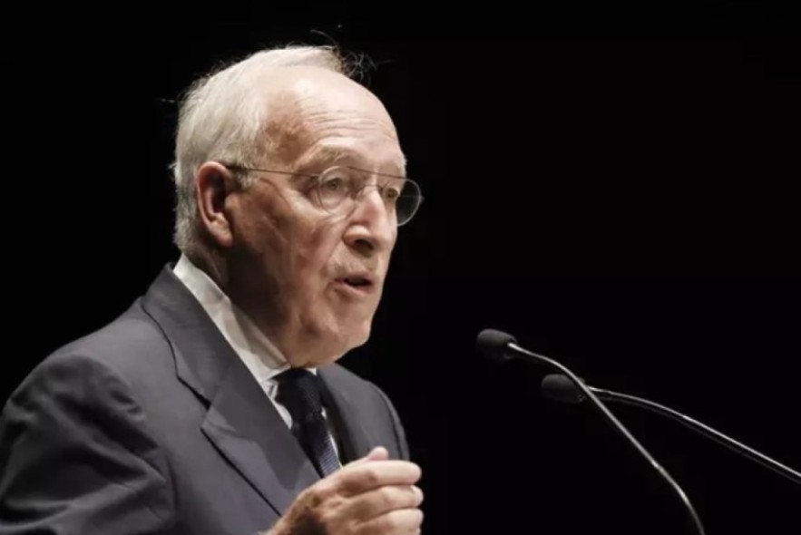 El turolense Manuel Pizarro deja la presidencia del Instituto de España, que agrupa a las reales academias