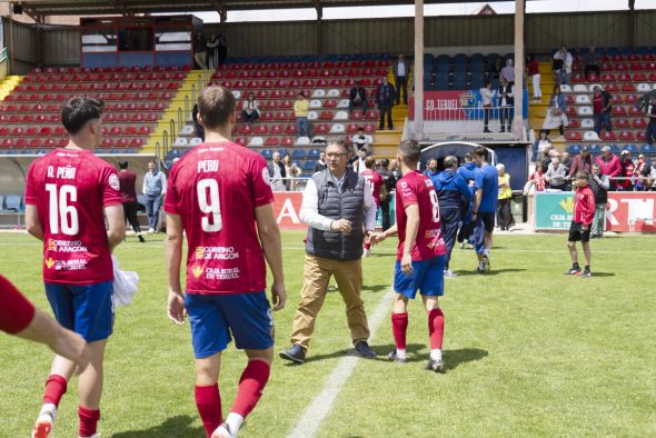 La situación económica del Teruel retrasa pagos y complica el final de la temporada