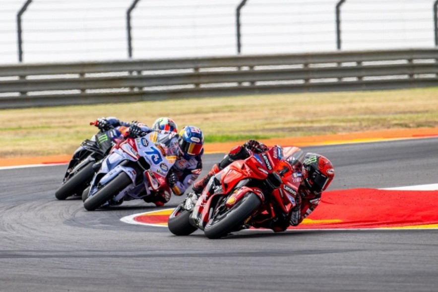Un mes para que el máximo nivel del motociclismo aterrice en suelo alcañizano