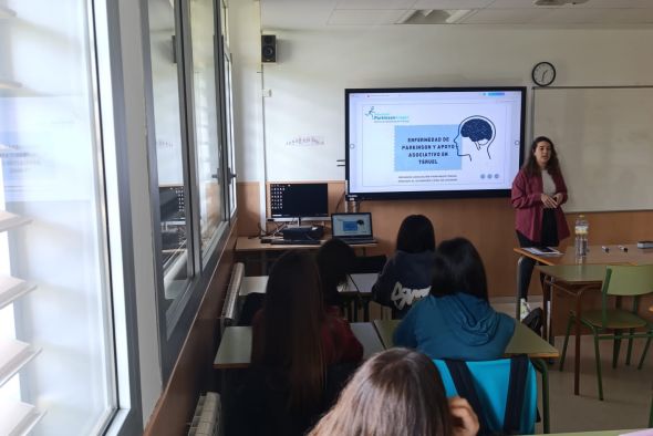 La Asociación Parkinson Teruel ofrece charlas para visibilizar la patología
