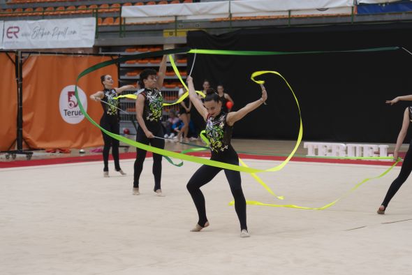 Cerca de 200 gimnastas participan en la Copa de Aragón celebrada en Los Planos