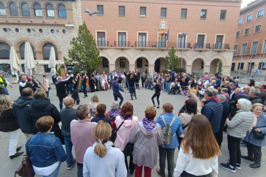 Teruel acoge el tercer Encuentro de Cachirulos con siete agrupaciones