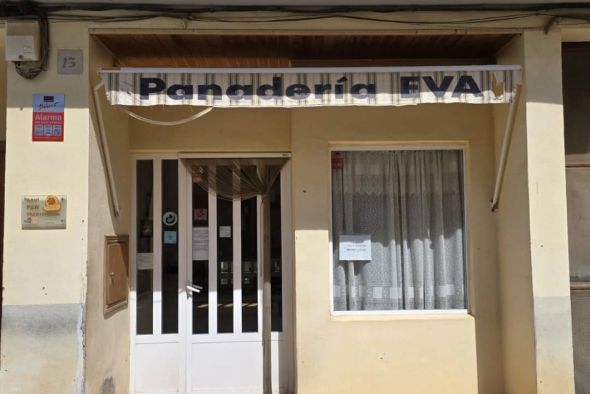 La panadería Eva apaga su horno tras 25 años: el adiós a un referente de Calaceite
