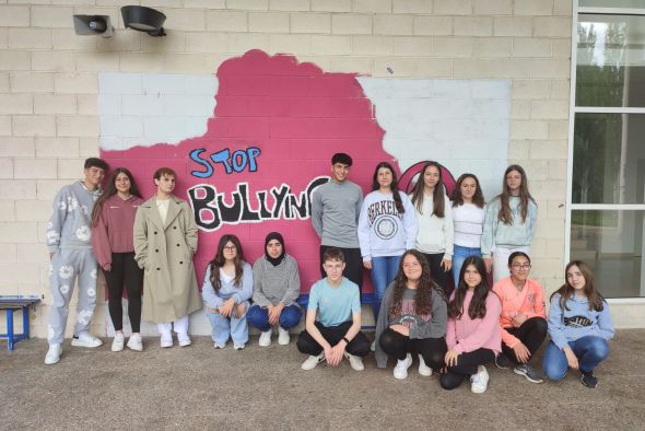Los centros educativos de Teruel se unen  y alzan la voz contra el acoso escolar
