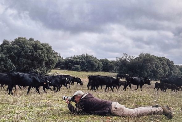 Antonio Bascón, Sevi, fotógrafo taurino turolense:  “No hay palabras, yo con exponer en Madrid he soñado muchas veces. Pues mira, ya está aquí”