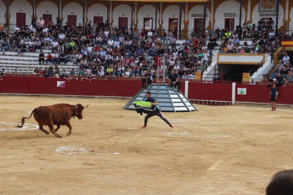 Éxito total, el XI Desafío de Ganaderías concitó magníficos recortes y anillados