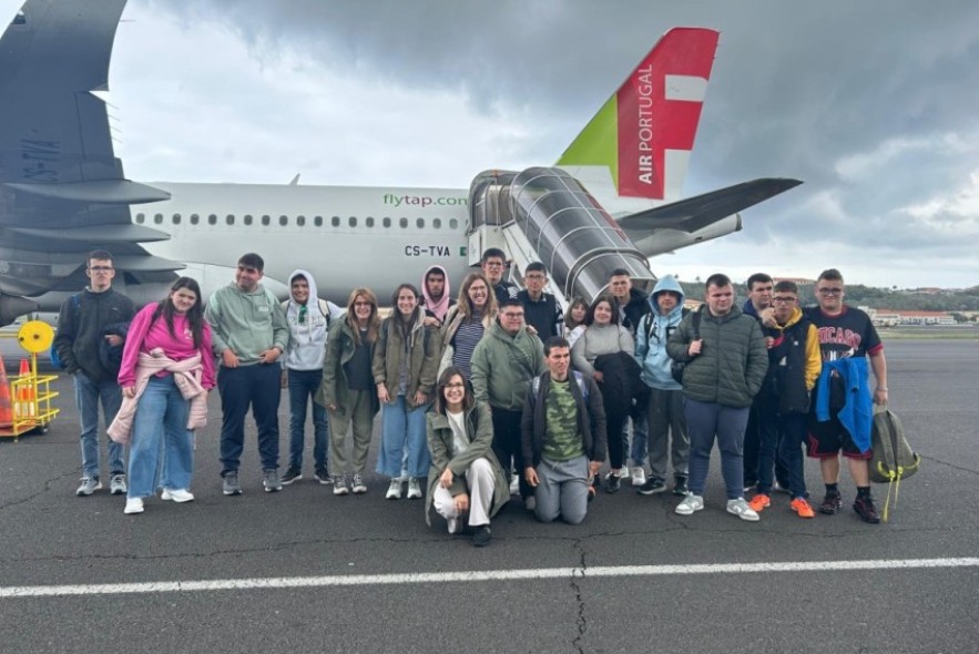 Alumnado y profesores del Colegio de Educación Especial “Gloria Fuertes” viven una enriquecedora experiencia de convivencia y aprendizaje en la Isla de Terceira