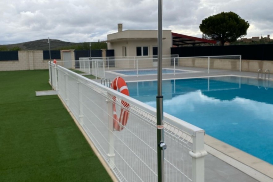 Los vecinos de Palomar de Arroyos nadarán este verano en la nueva piscina municipal