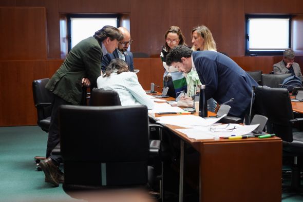 Las Cortes piden un plan que garantice la cobertura móvil en todo el territorio