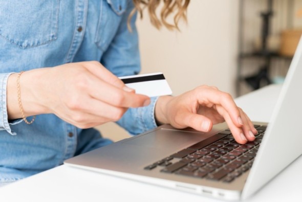 El auge de las carteras digitales: ¿El dinero en efectivo se está quedando obsoleto?