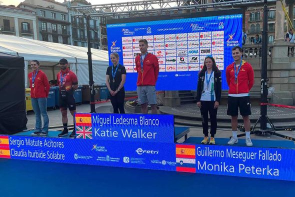 El triatleta Guillermo Meseguer, podio en el Europeo de Pamplona