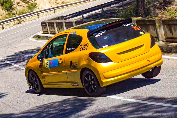 Buen papel de los pilotos alcañizanos Josa y Magallón en la Subida a Guadalest
