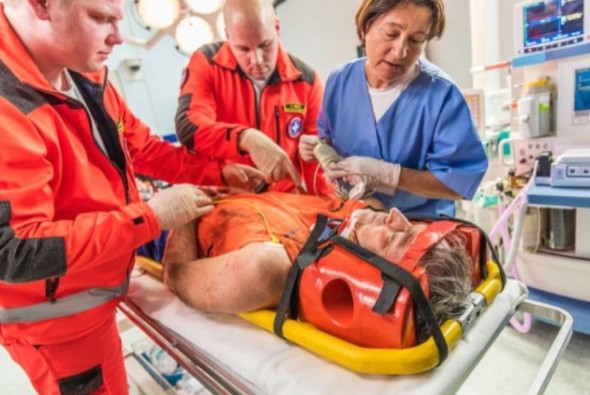 Diferencia entre técnico en transporte sanitario y técnico en emergencias sanitarias