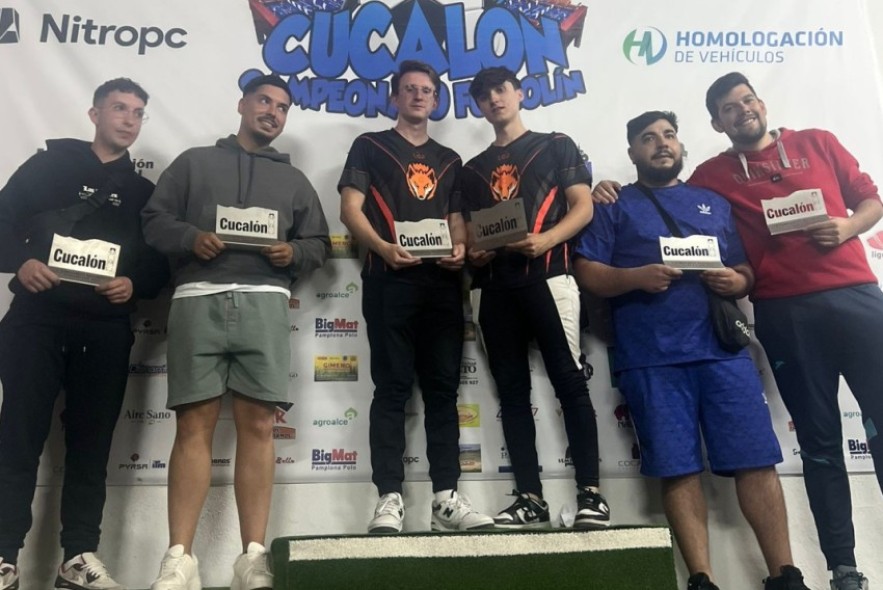 Borja y Álvaro García ganan el título nacional de futbolín y Carlos Mayo y Sergio Hernández, el comarcal