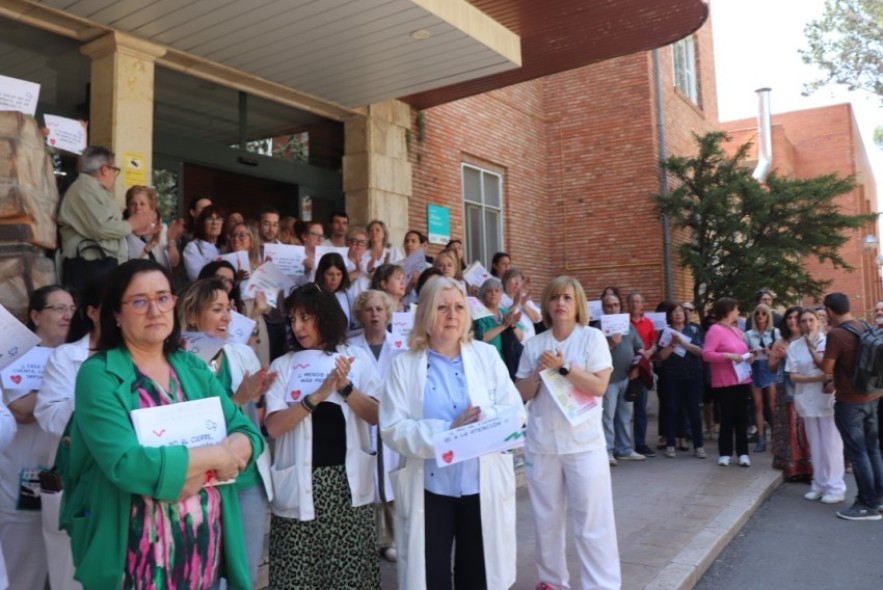 Trabajadores del Hospital Obispo Polanco se movilizan por el cierre del 15% de las camas