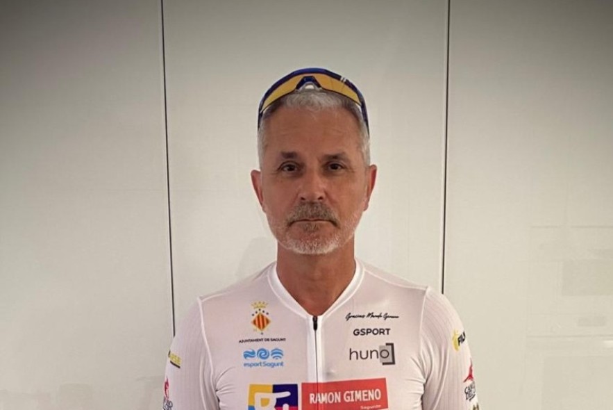 Francisco Sánchez, ciclista de los Caballeros del Cid, participante en la ruta de Sagunto a El Poyo del Cid: “El año pasado fue bestial porque reunimos 3.000 euros en un mes, y este ya llevamos 6.000”