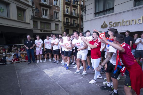 Teruel aclama a sus jugadores y les pide que sigan formando parte del proyecto rojillo