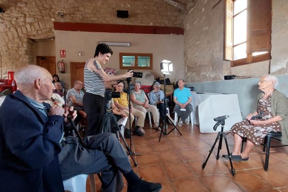 Las voces más longevas del Matarraña emocionan de nuevo en ‘Bibliotecas humanas’