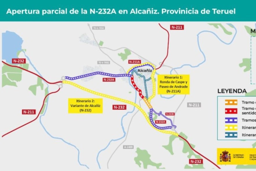 Transportes abre un carril en el Corcho de Alcañiz para el Gran Premio de MotoGP
