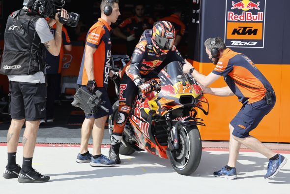 El contacto de las ruedas con el suelo, el requisito indispensable para ser rápido en MotoGP