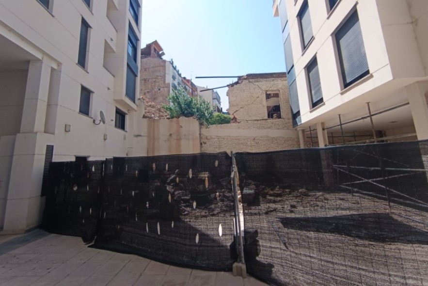 El Ayuntamiento de Teruel retirará los escombros del patio  del Residencial Valparaíso