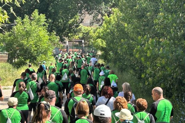 La IX Marcha contra el Cáncer en Teruel ya da los dorsales para este sábado