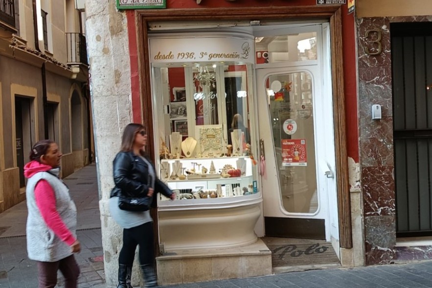 El Ayuntamiento de Teruel dobla el presupuesto de Volveremos y lo concentra en la campaña de vuelta al cole y en la de Navidad
