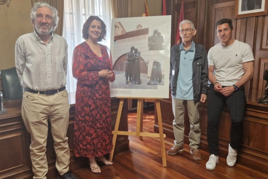 Manuel Escriche, Medalla de Oro de la Ciudad de Teruel 2025, expone su obra escultórica en el Claustro del Obispado