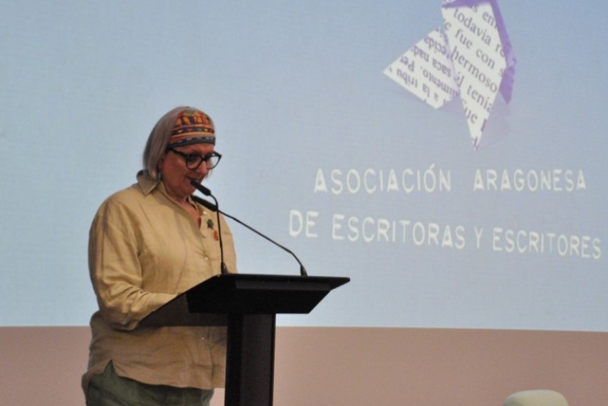 Pilar Aguarón, presidenta de los escritores aragoneses: “La mayoría de las personas que leen  y que escriben libros son mujeres”