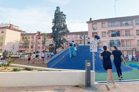 Alcañiz estrena parque en la avenida tras una inversión  de 900.000 euros