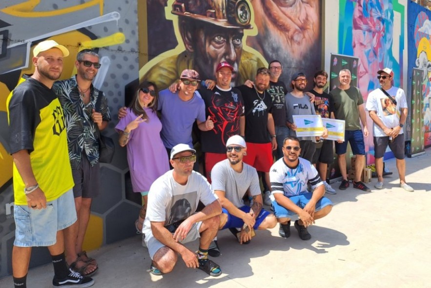 La Liga Nacional de Grafiti deja murales temáticos  en Andorra relacionados con el folclore y la minería