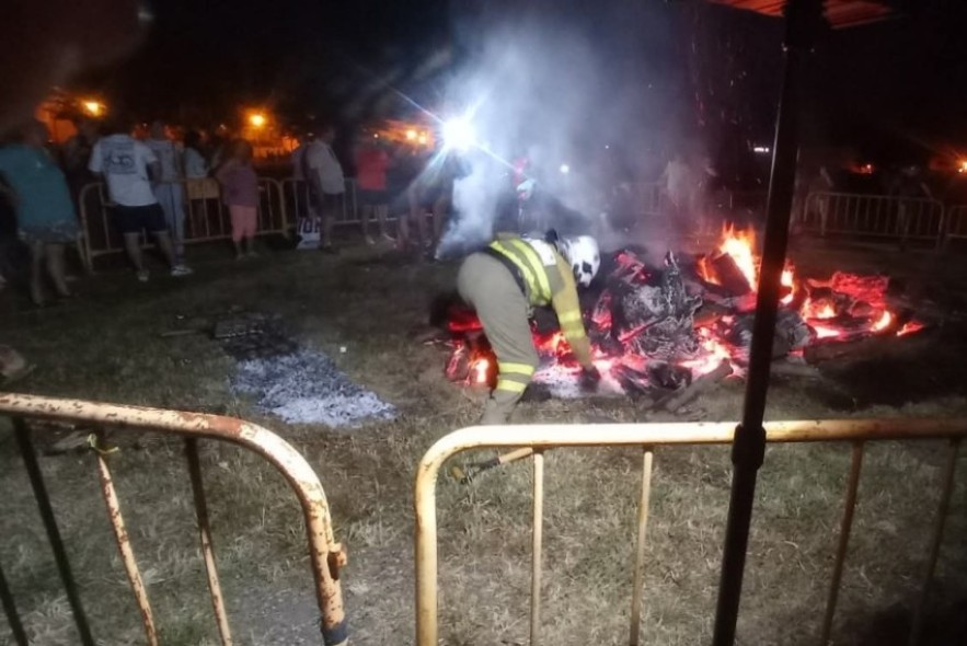 Andorra recupera la noche de San Juan con una hoguera y gran acogida