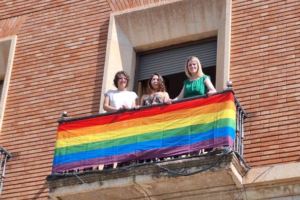 La Subdelegación del Gobierno firma  el compromiso por un Teruel diverso