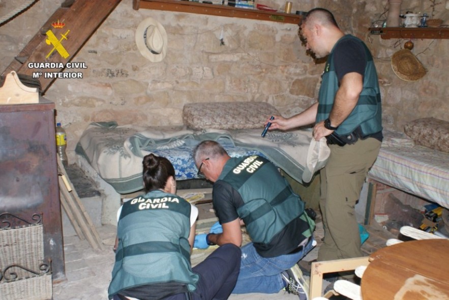 La Guardia Civil localiza un laboratorio clandestino para el tratamiento de cocaína en Valdealgorfa