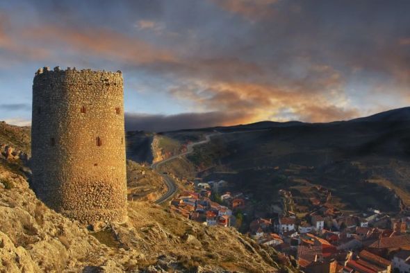 El Gobierno de Aragón consolida  la torre del castillo de La Hoz