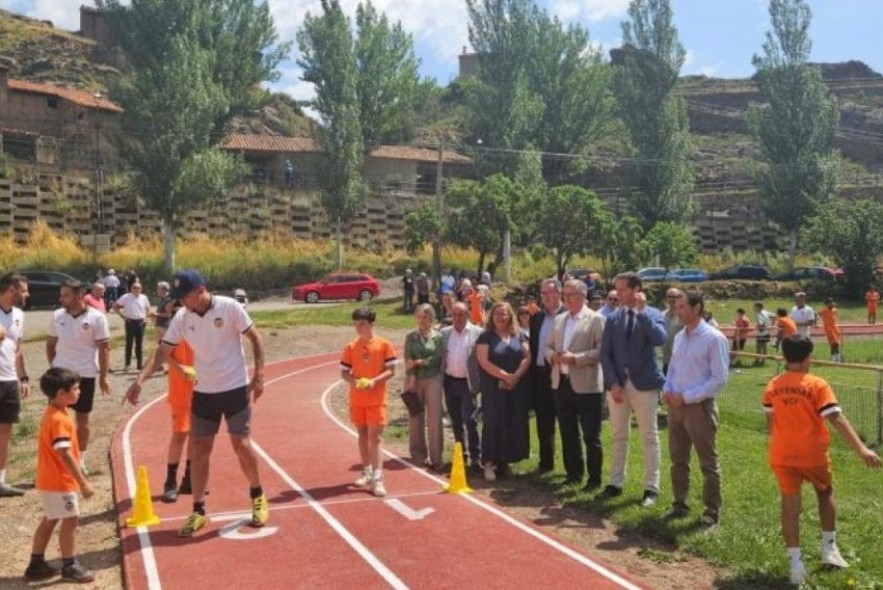 Alcalá de la Selva cuenta con una nueva pista de atletismo para entrenamientos en altura