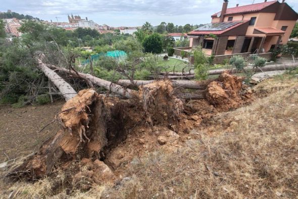 Una tormenta eléctrica causa numerosos daños en Alcañiz, aunque sin dejar heridos